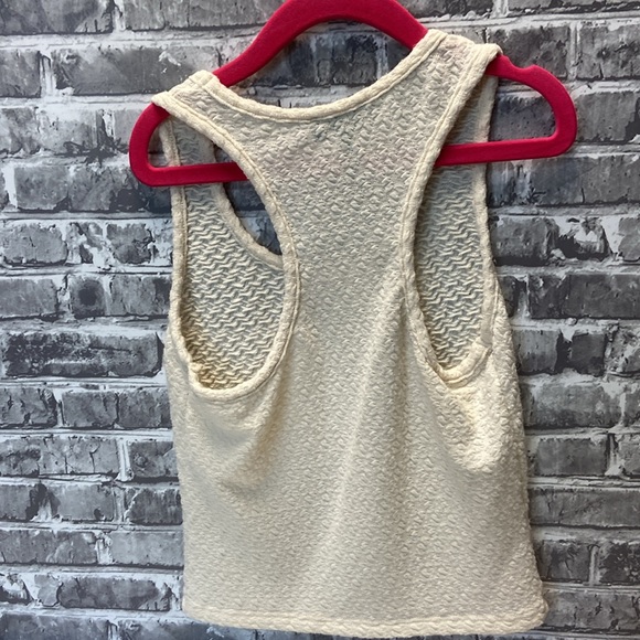 NOLLIE - Picture 4 of 6